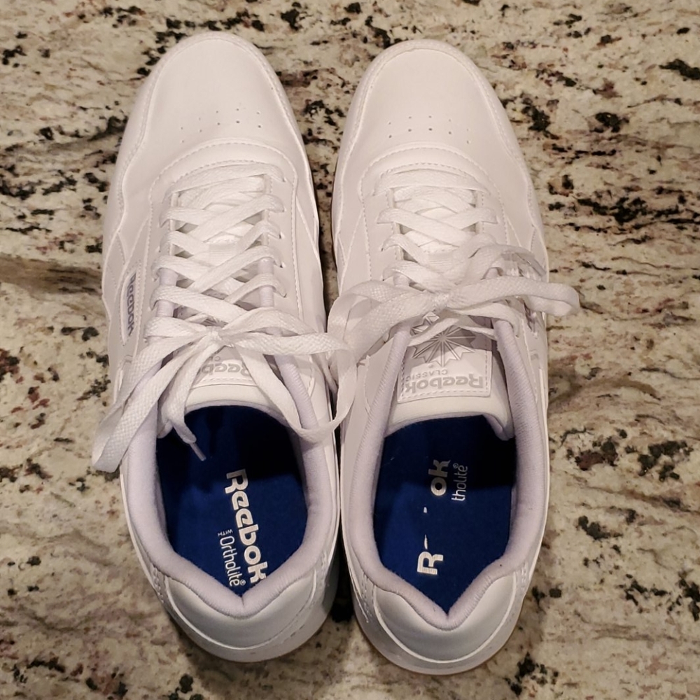 Reebok classic size 10